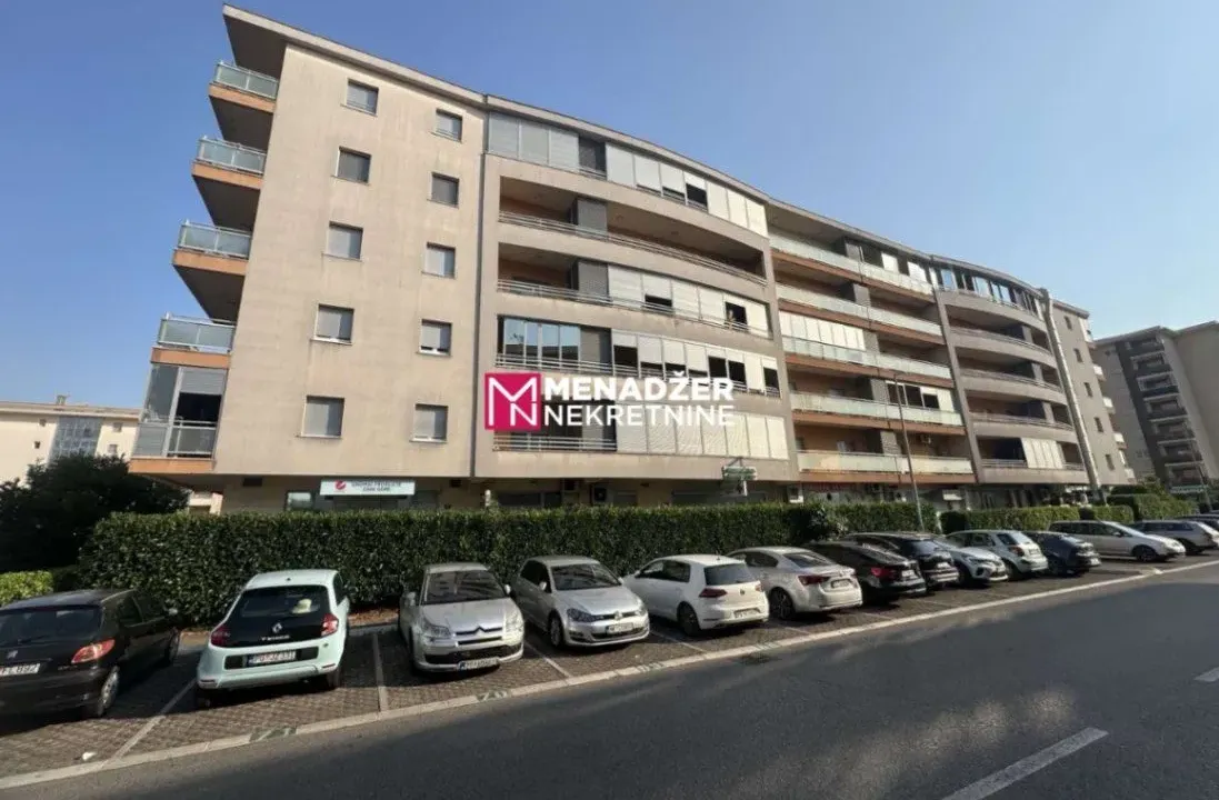 Izdavanje, jednosoban stan, 52m², City Kvart, Podgorica