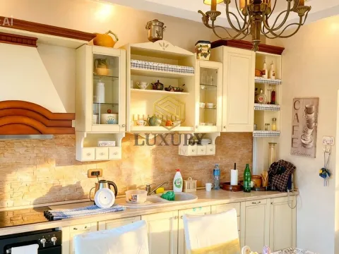 Rent, house, 230m², Bečići, Budva - image 9