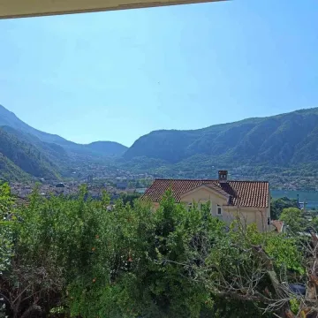 Sale, two bedroom apartment, 68m², Kotor, Crna Gora - image 2