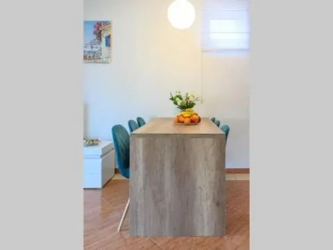 Rent, two bedroom apartment, 60m², Bečići, Budva - image 6