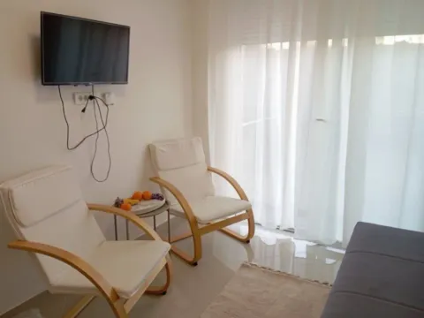 Sale, studio apartment, 40m², Bar, Crna Gora - image 9