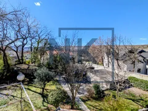 Izdavanje, trosoban stan, 130m², Vranići, Podgorica - image 14