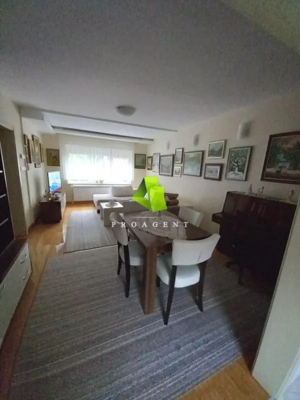 Prodaja, kuća, 180m², Centar, Paraćin