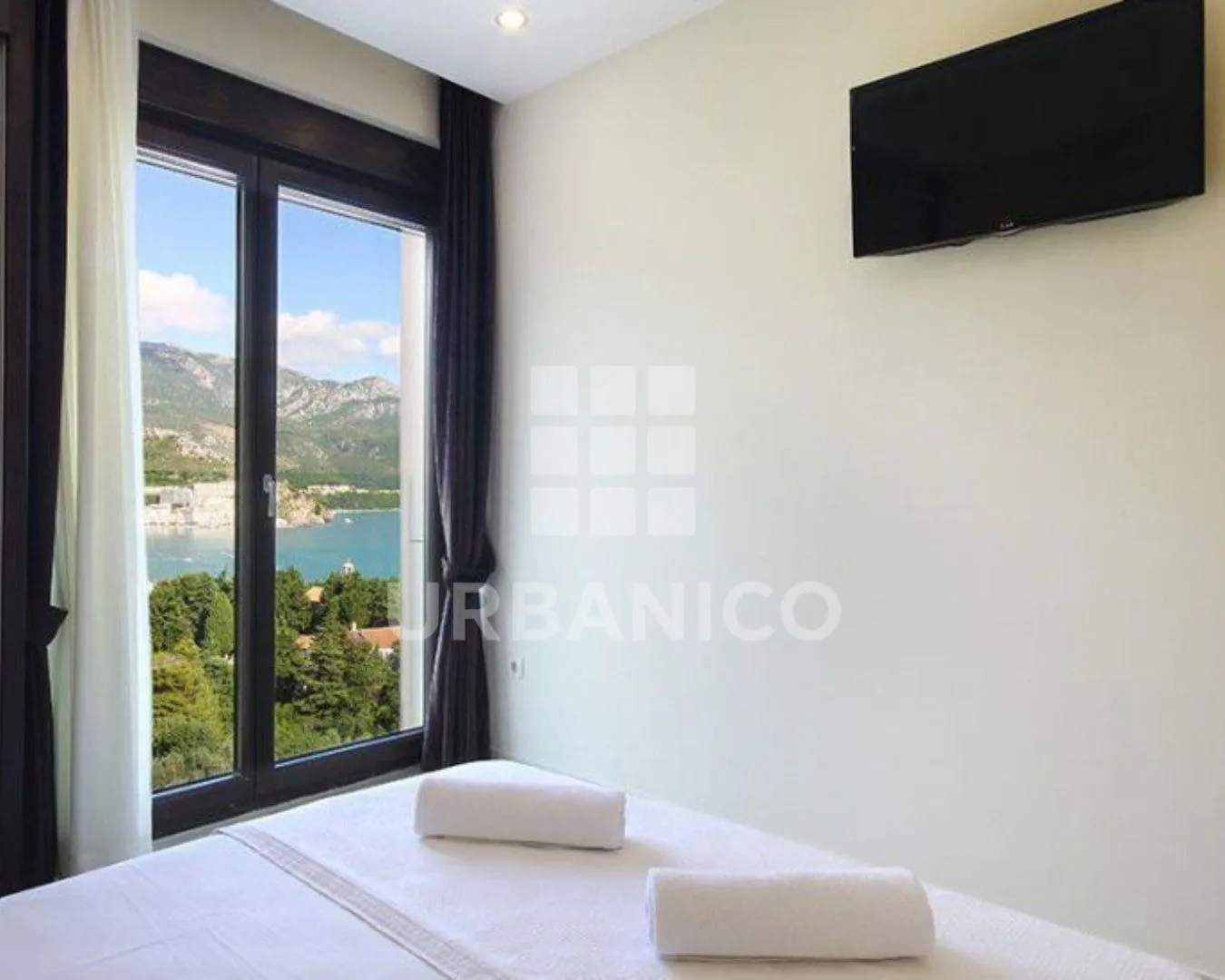 Sale, two bedroom apartment, 85m², Bečići, Budva