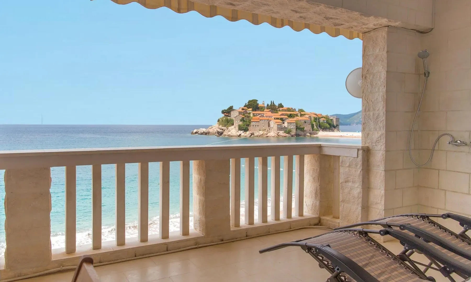 Sale, two bedroom apartment, 103m², Sveti Stefan, Budva
