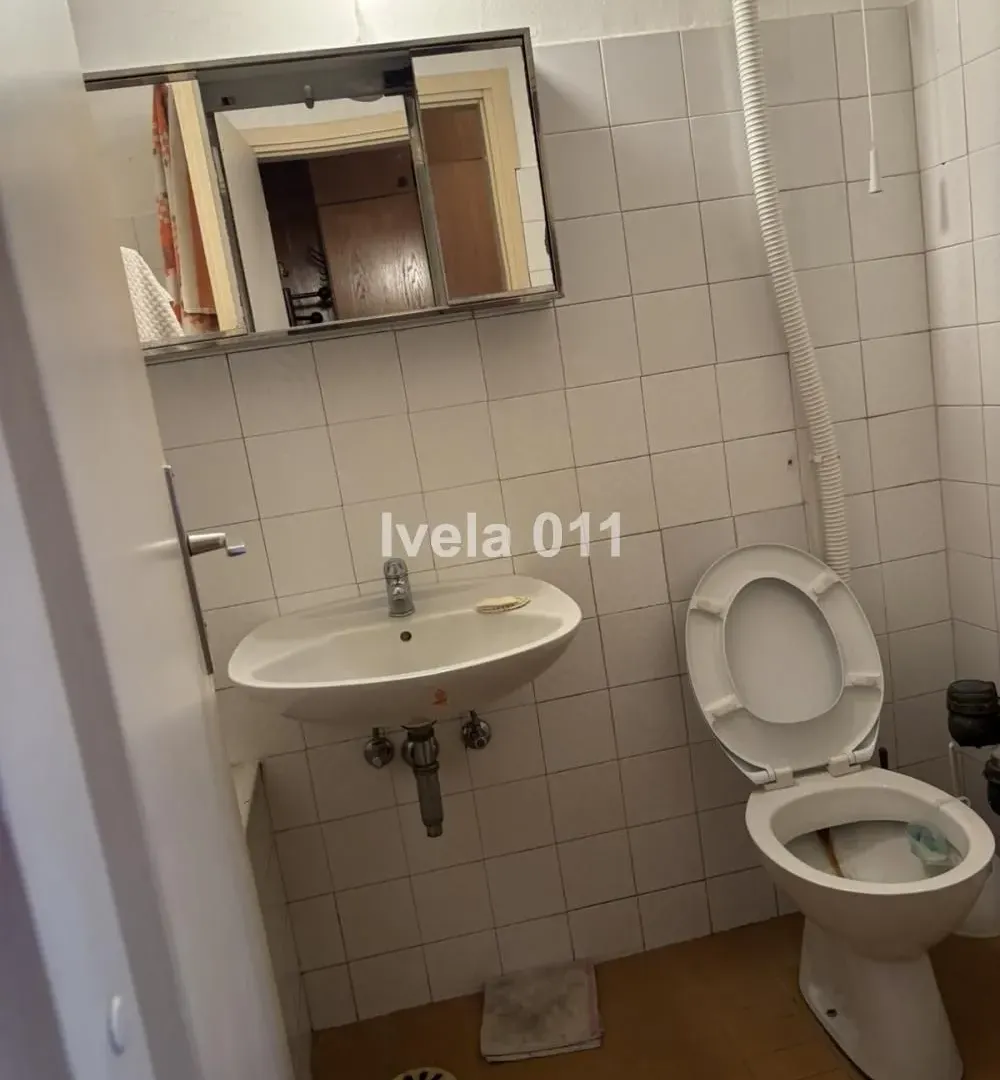 Sale, two bedroom apartment, 61m², Brace Jerković, Voždovac Sve Podlokacije
