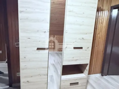 Izdavanje, trosoban stan, 75m², Sremčica, Beograd - image 14