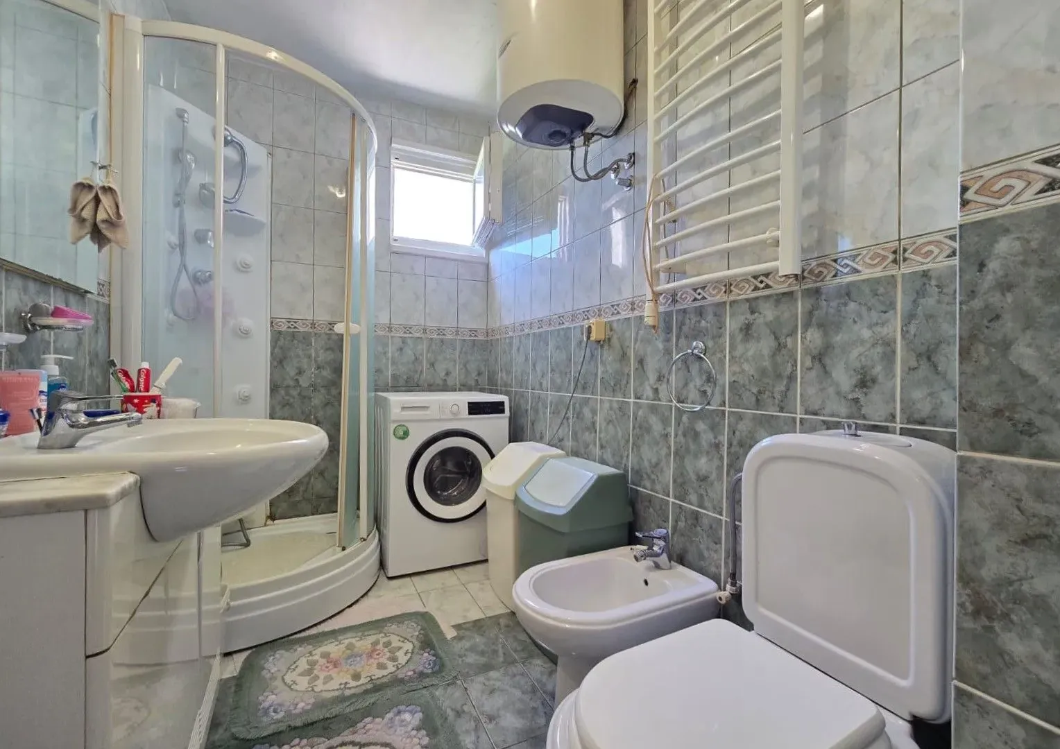Prodaja, trosoban stan, 97m², Centar, Nikšić