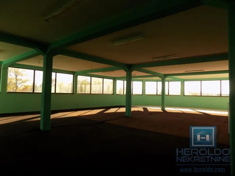 Rent, office space, 1300m², Supska, Ćuprija