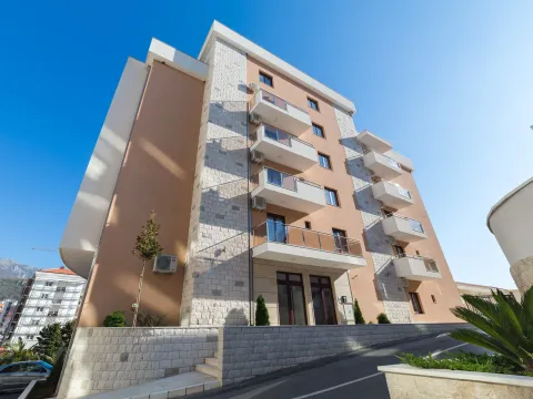 Prodaja, trosoban stan, 107m², Bečići, Budva - image 16
