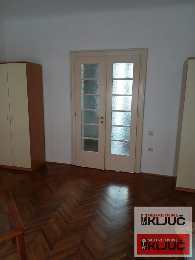 Prodaja, dvosoban stan, 70m², Centar, Novi Sad