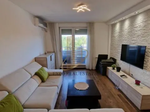 Sale, three bedroom apartment, 86m², Adamovićevo Naselje, Novi Sad Sve Podlokacije - image 3
