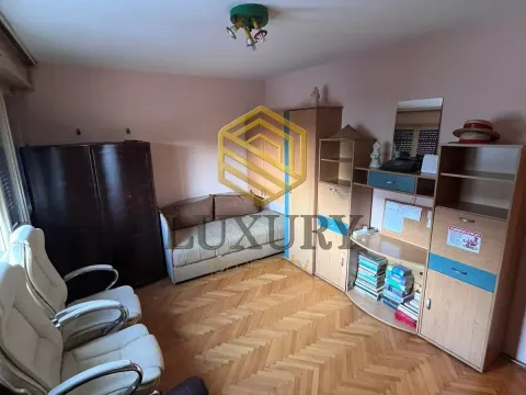 Rent, two bedroom apartment, 70m², Centar, Podgorica - image 10
