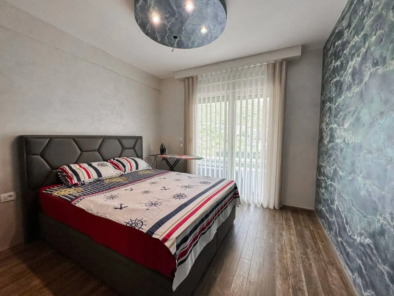 Rent, one bedroom apartment, 55m², Bečići, Budva