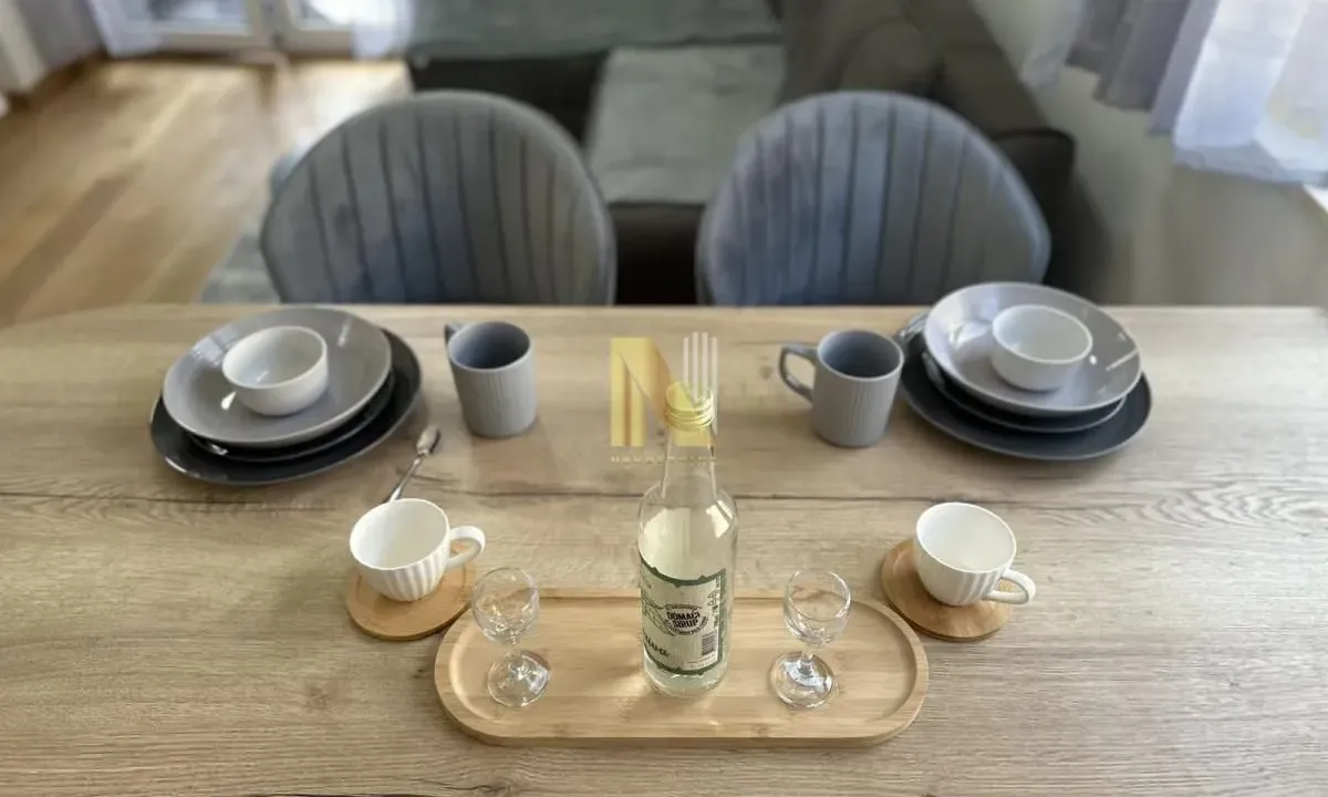 Izdavanje, jednosoban stan, 45m², Bulevar Oslobodjenja, Novi Sad Sve Podlokacije