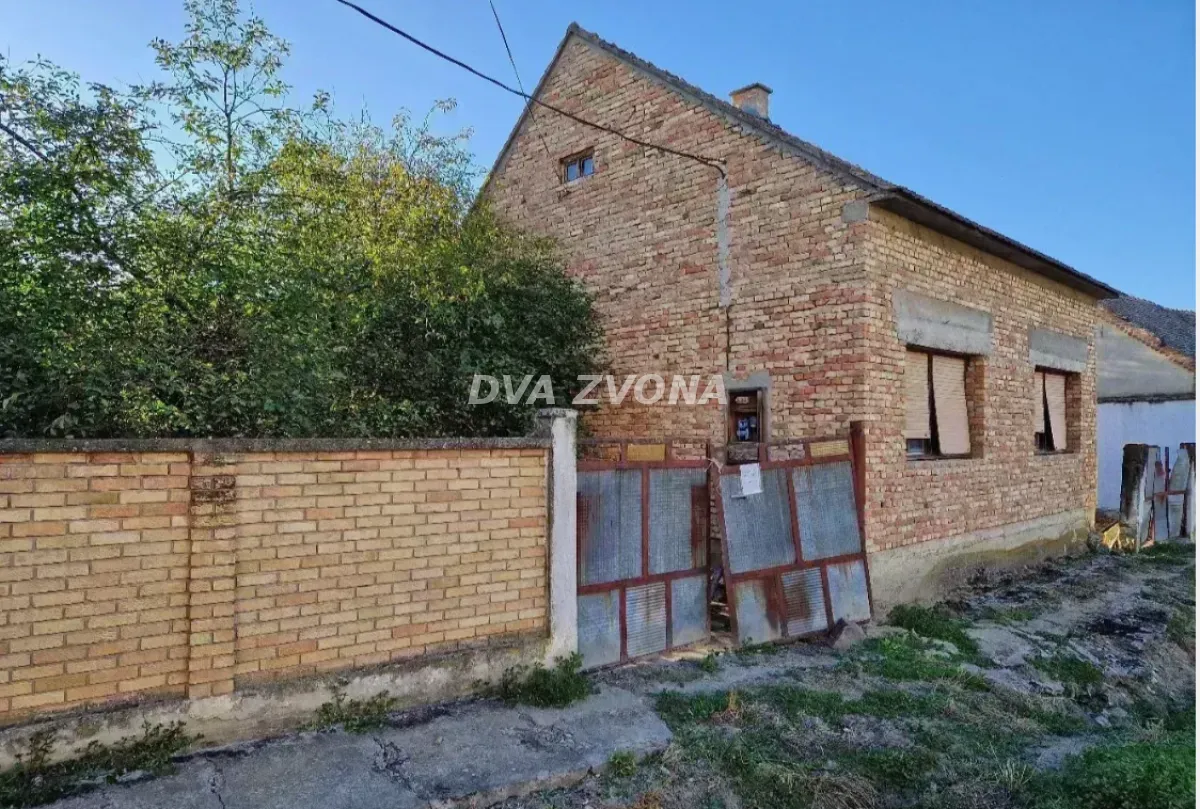 Sale, house, 140m², Susek, Beočin