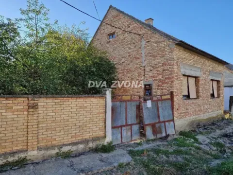 Sale, house, 140m², Susek, Beočin - image 1