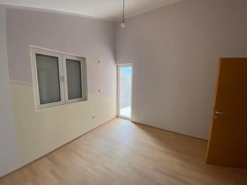 Sale, house, 687m², Kotor, Crna Gora