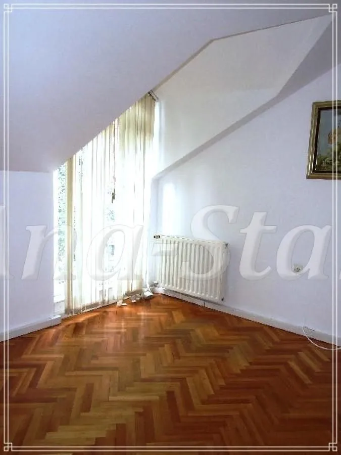 Rent, office space, 250m², Zemun Sve Podlokacije, Beograd