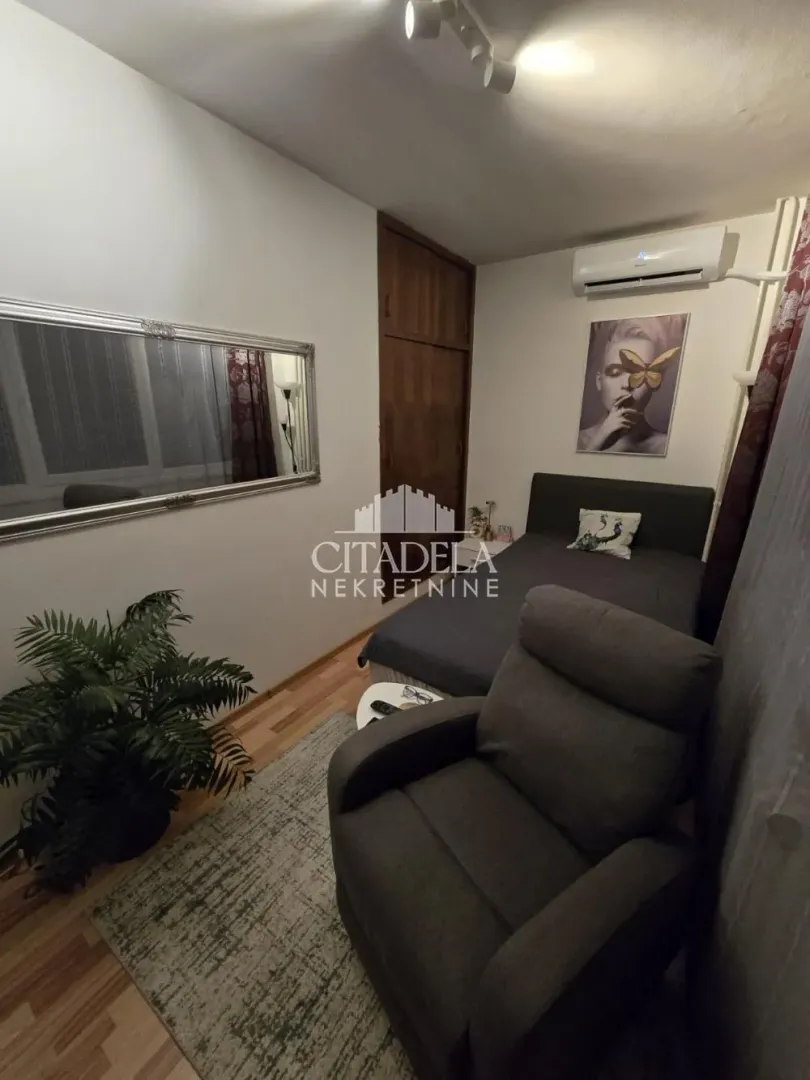 Sale, two bedroom apartment, 50m², Konjarnik, Voždovac Sve Podlokacije