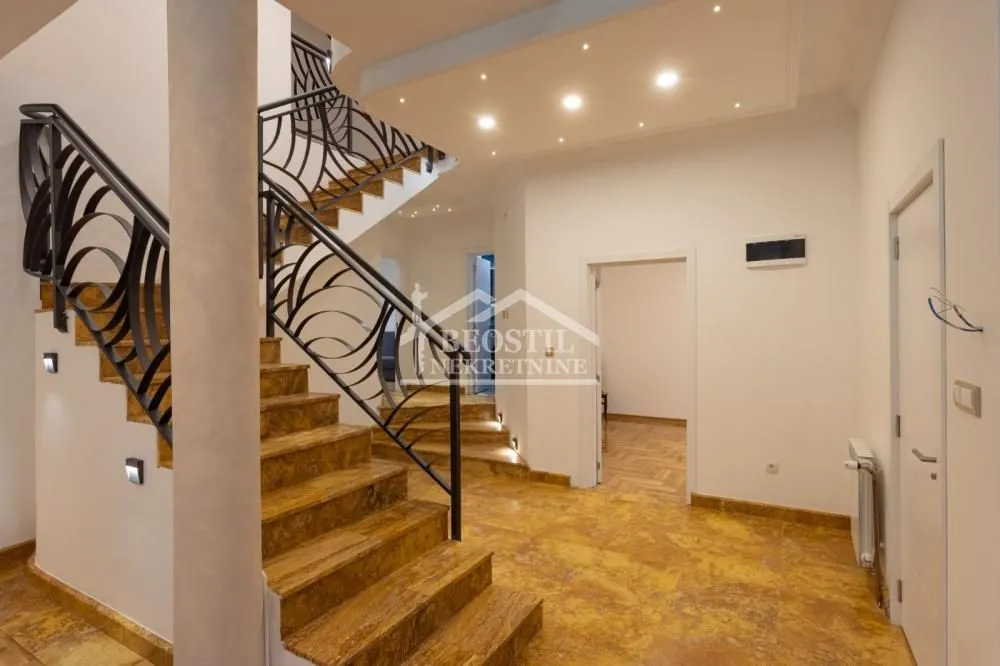 Izdavanje, kuća, 417m², Jajinci, Voždovac Sve Podlokacije