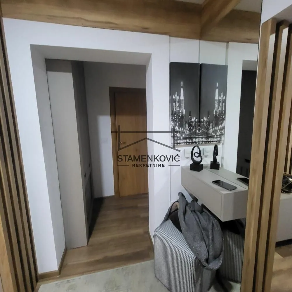 Izdavanje, dvosoban stan, 46m², Socijalno, Novi Sad Sve Podlokacije