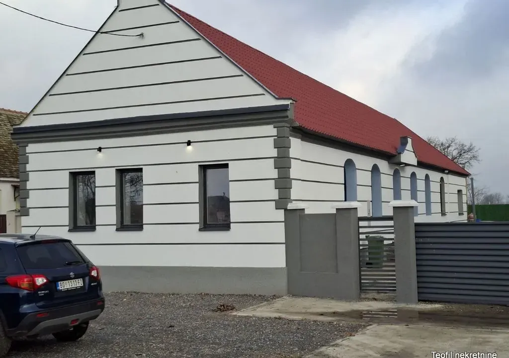 Sale, house, 200m², Karlovčić, Pećinci