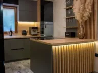 Izdavanje, trosoban stan, 150m², Muo, Kotor - image 12