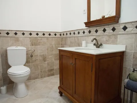 Prodaja, dvosoban stan, 82m², Risan, Kotor - image 6