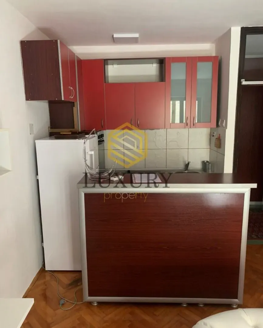 Izdavanje, jednosoban stan, 50m², Malo Brdo, Podgorica