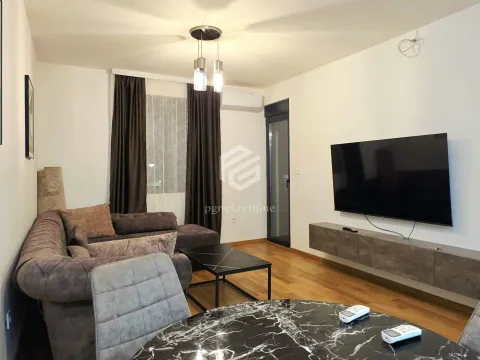 Prodaja, jednosoban stan, 45m², City Kvart, Podgorica - image 2