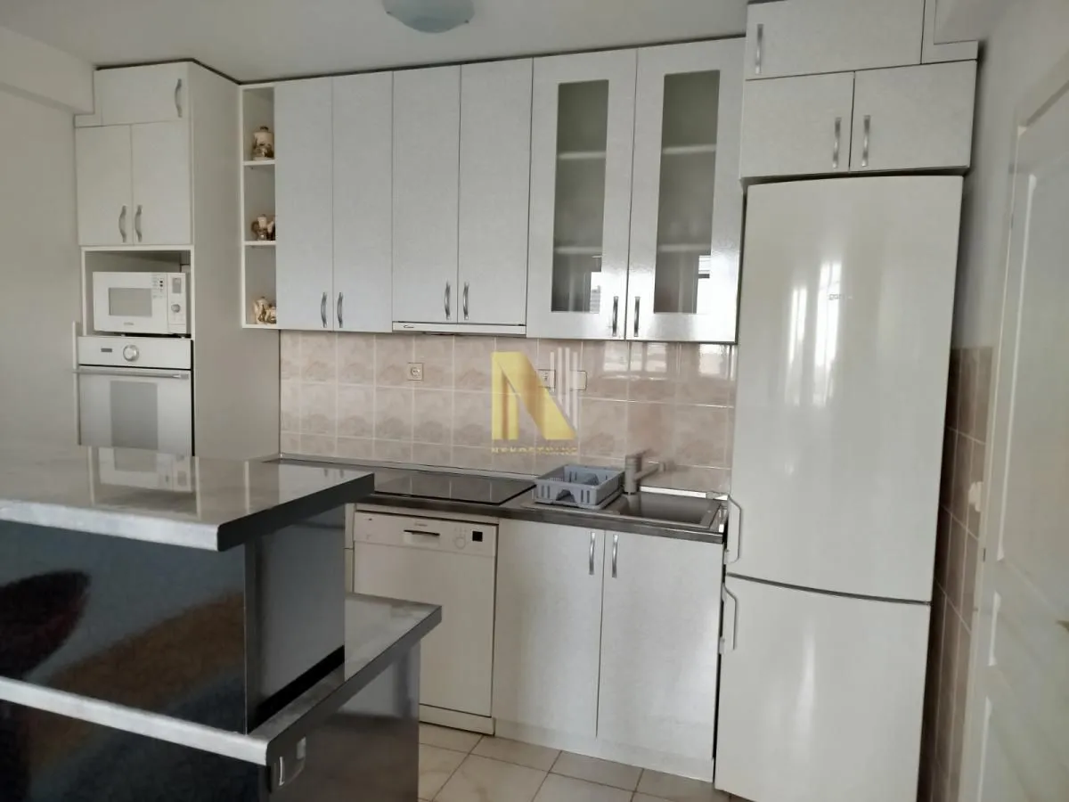 Prodaja, trosoban stan, 101m², Bulevar Oslobodjenja, Novi Sad Sve Podlokacije
