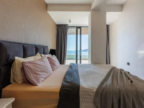 Sale, one bedroom apartment, 49m², Bečići, Budva - image 10