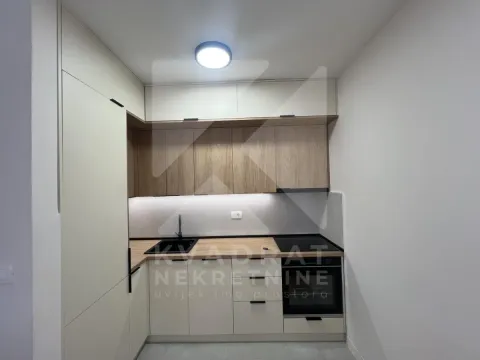 Izdavanje, jednosoban stan, 49m², Central Point, Podgorica - image 5