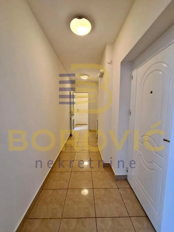 Prodaja, četvorosoban stan, 147m², Stari Grad, Beograd