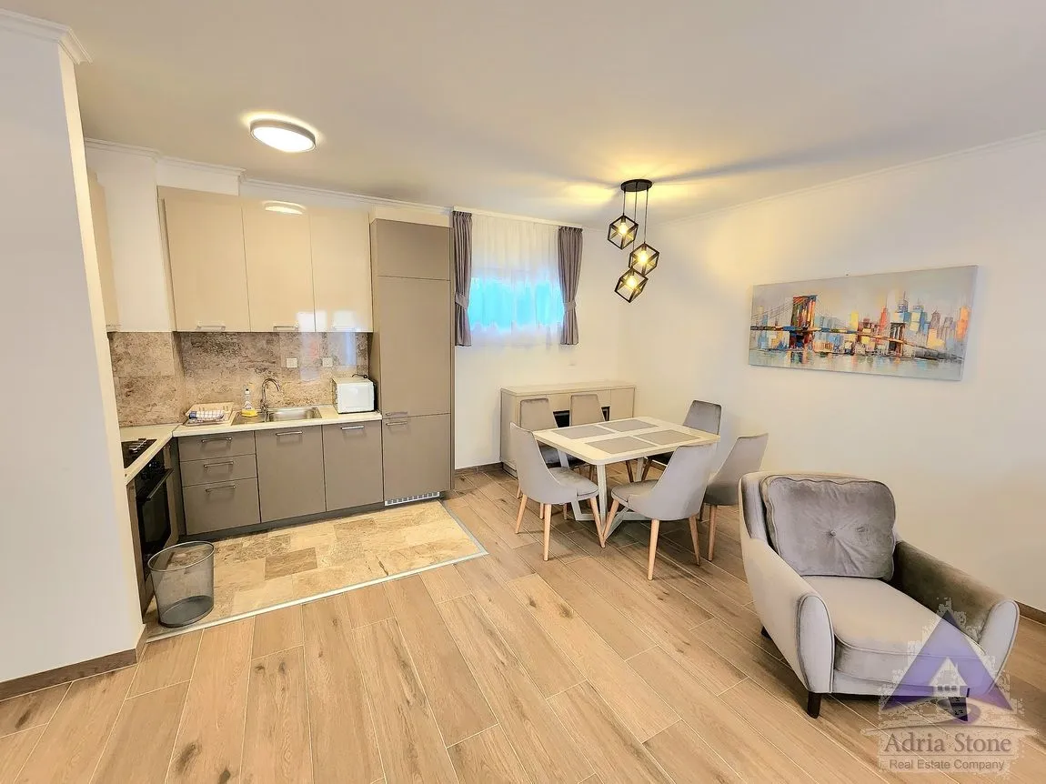 Prodaja, jednosoban stan, 87m², Pržno, Budva