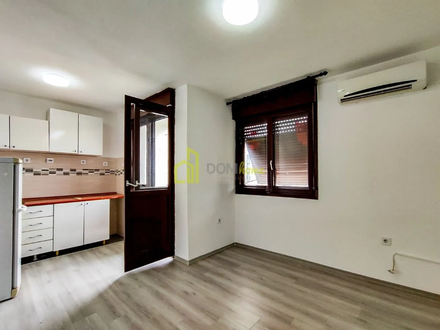 Izdavanje, garsonjera, 22m², Stari Aerodrom, Podgorica