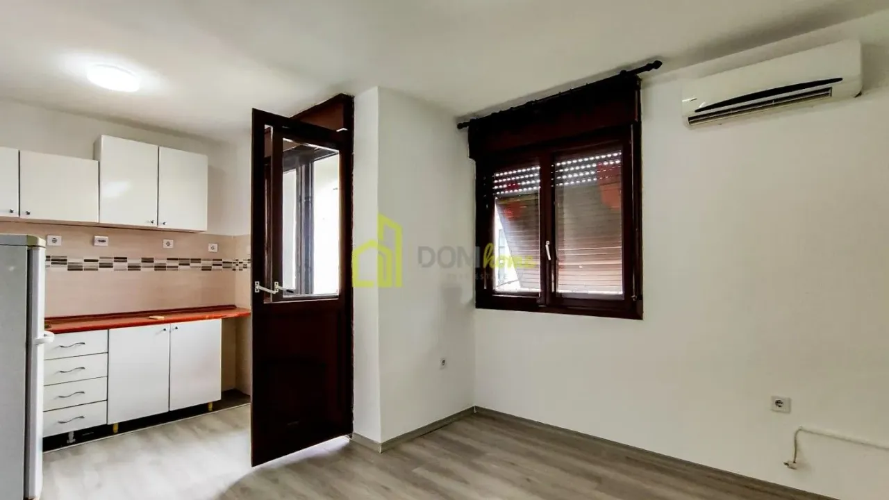 Izdavanje, garsonjera, 22m², Stari Aerodrom, Podgorica