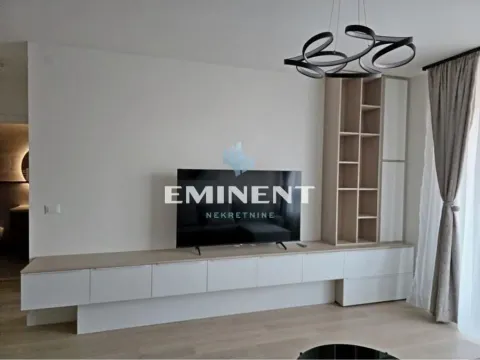 Rent, two bedroom apartment, 57m², Savski Venac, Beograd - image 2