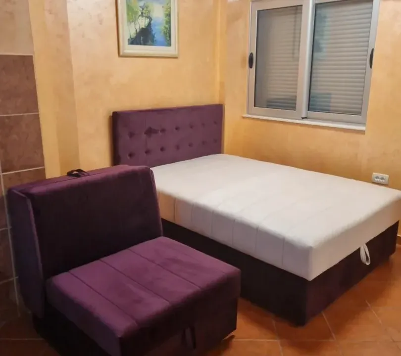 Izdavanje, jednosoban stan, 23m², Budva, Crna Gora