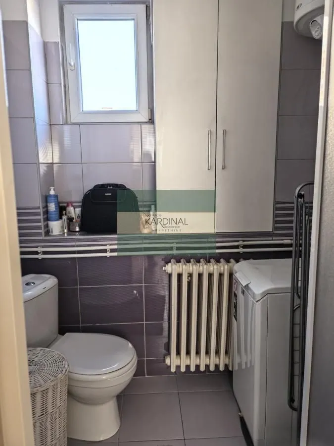 Prodaja, garsonjera, 24m², Centar, Kragujevac