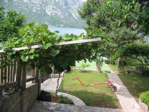 Sale, house, 77m², Donji Stoliv, Kotor - image 3