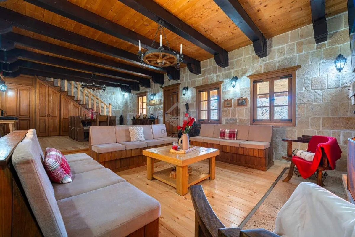 Rent, house, 200m², Podgorica, Crna Gora