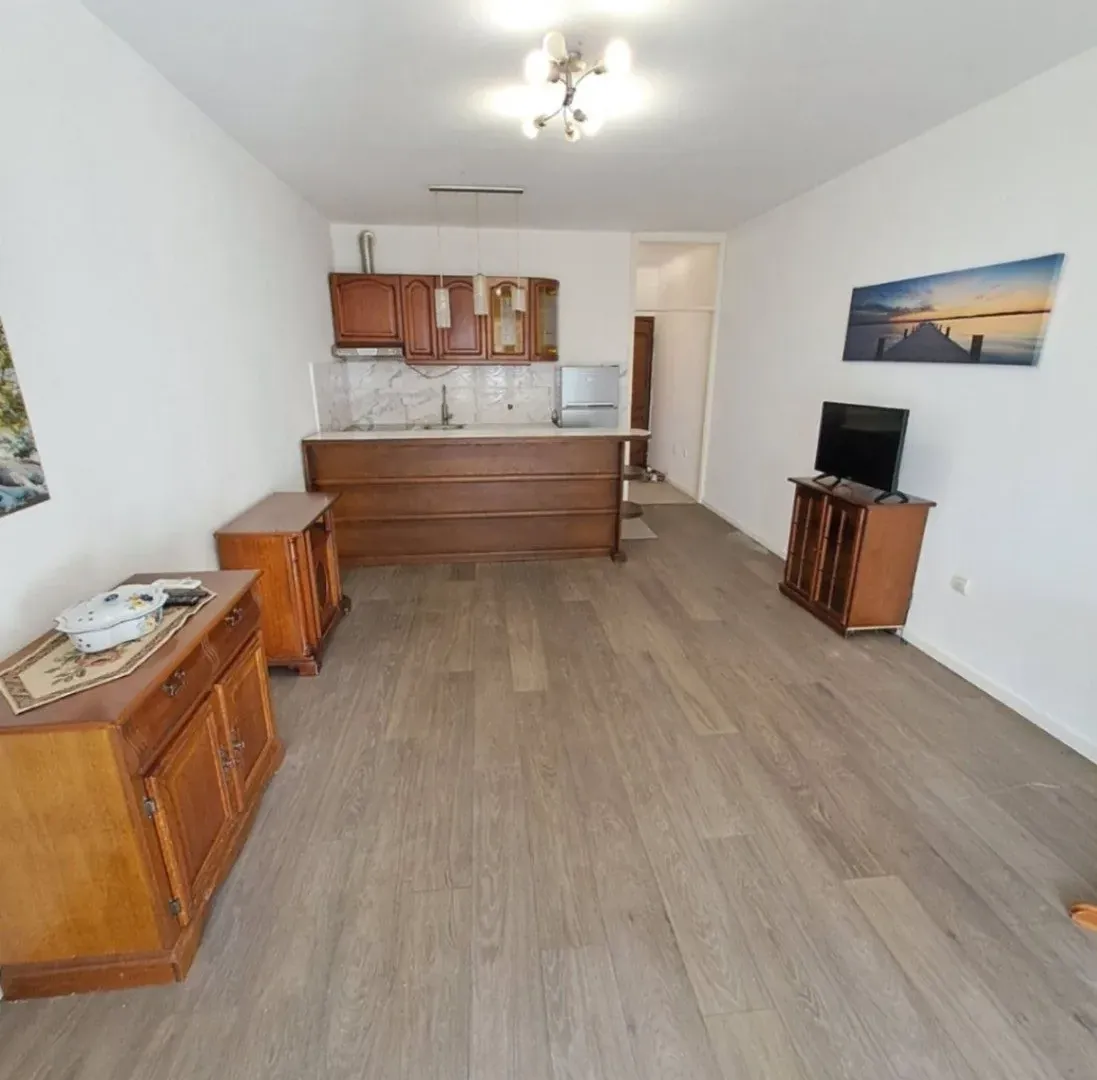 Prodaja, jednosoban stan, 48m², Drac, Podgorica