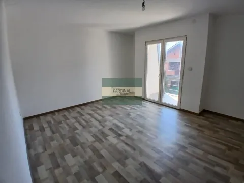 Prodaja, trosoban stan, 94m², Solaris, Jagodina - image 1