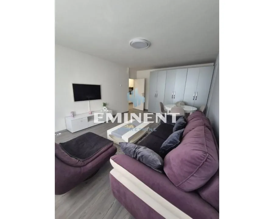 Izdavanje, stan, 42m², Novi Beograd Sve Podlokacije, Beograd