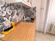 Prodaja, dvosoban stan, 79m², Vračar Centar, Vračar Sve Podlokacije - image 6