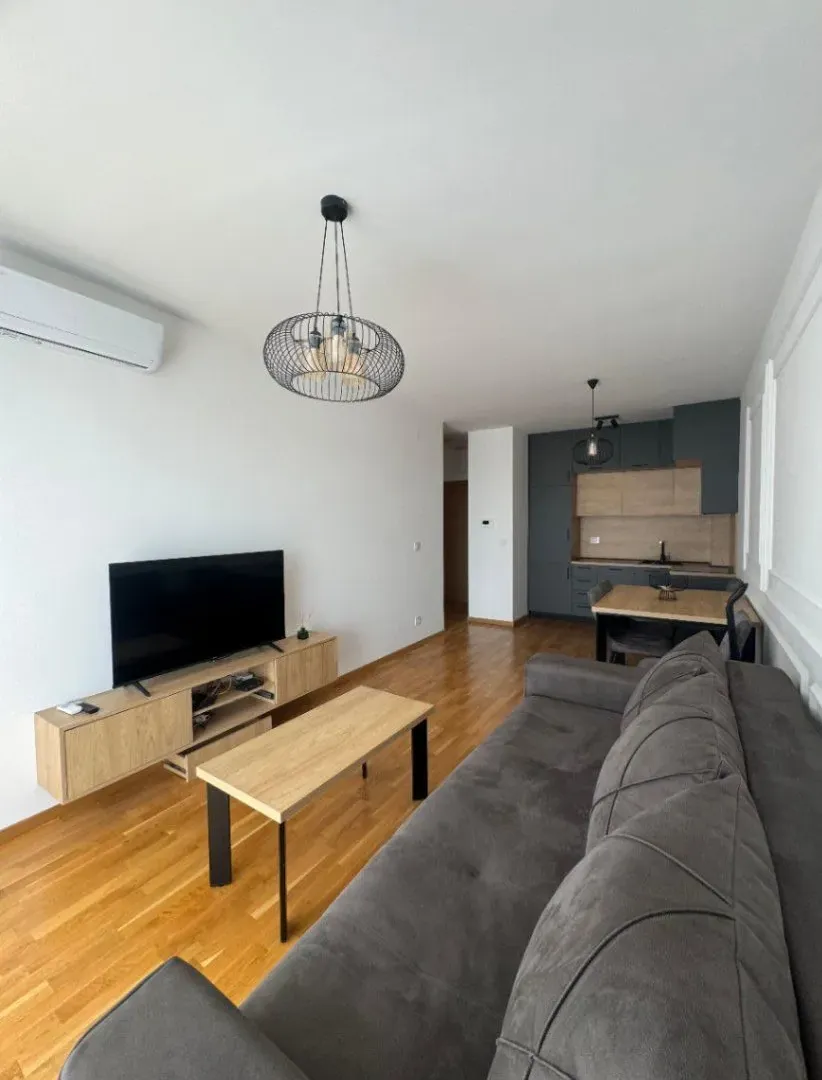 Rent, one bedroom apartment, 44m², Bečići, Budva