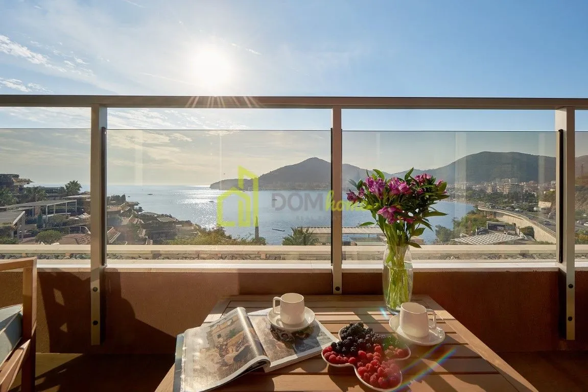 Rent, three bedroom apartment, 190m², Budva, Crna Gora