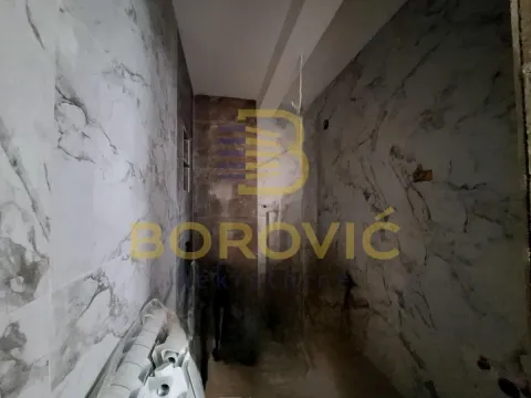 Prodaja, trosoban stan, 100m², Kluz, Zvezdara Sve Podlokacije - image 10